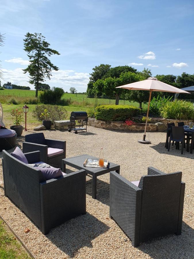 Le Domaine De La Petite Chevre Villa Ploumagoar Eksteriør billede